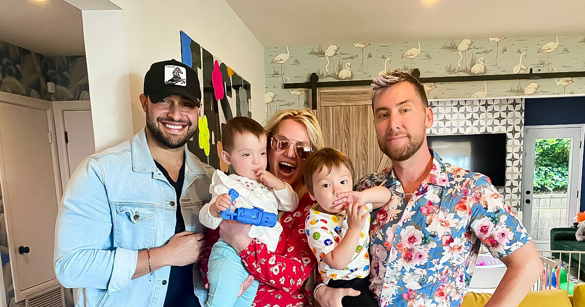 Britney Spears Is a “New Auntie” to NSYNC’s Singer Lance Bass’ Twin Babies Britney Spears Is a “New Auntie” to NSYNC’s Singer Lance Bass’ Twin Babies