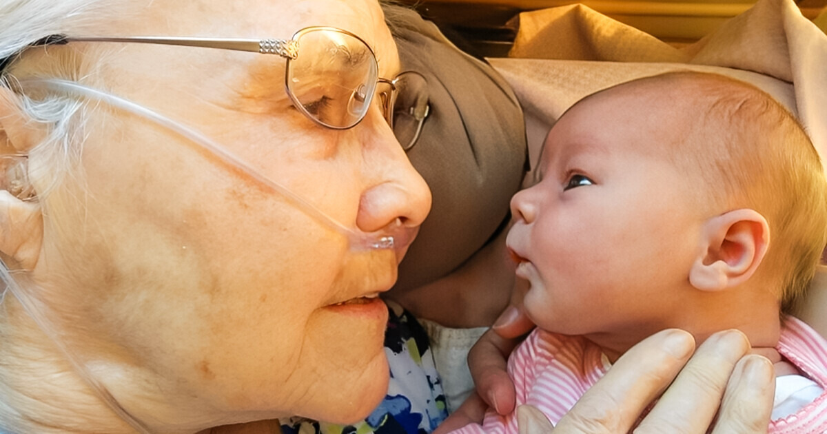 20 Photos That Prove True Love Unites Generations