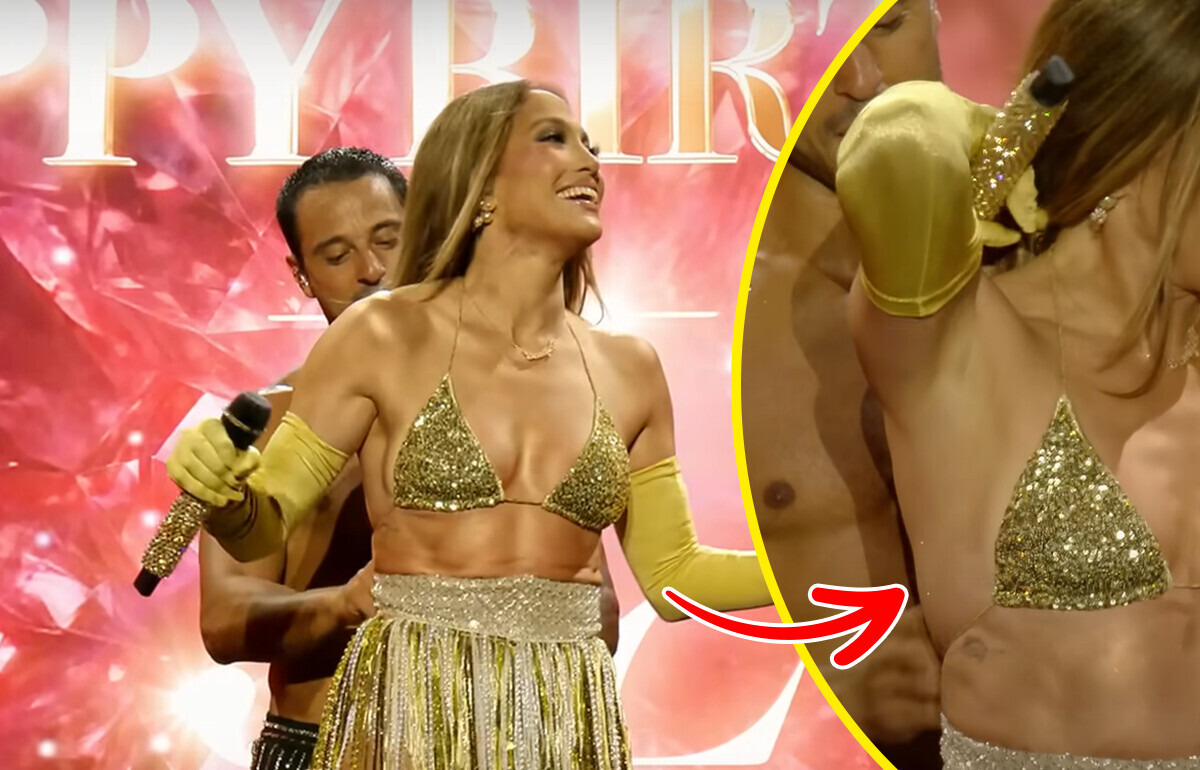 Jennifer Lopez Faces Wardrobe Malfunction on Stage — Audience Reacts Harshly Jennifer Lopez Faces Wardrobe Malfunction on Stage — Audience Reacts Harshly