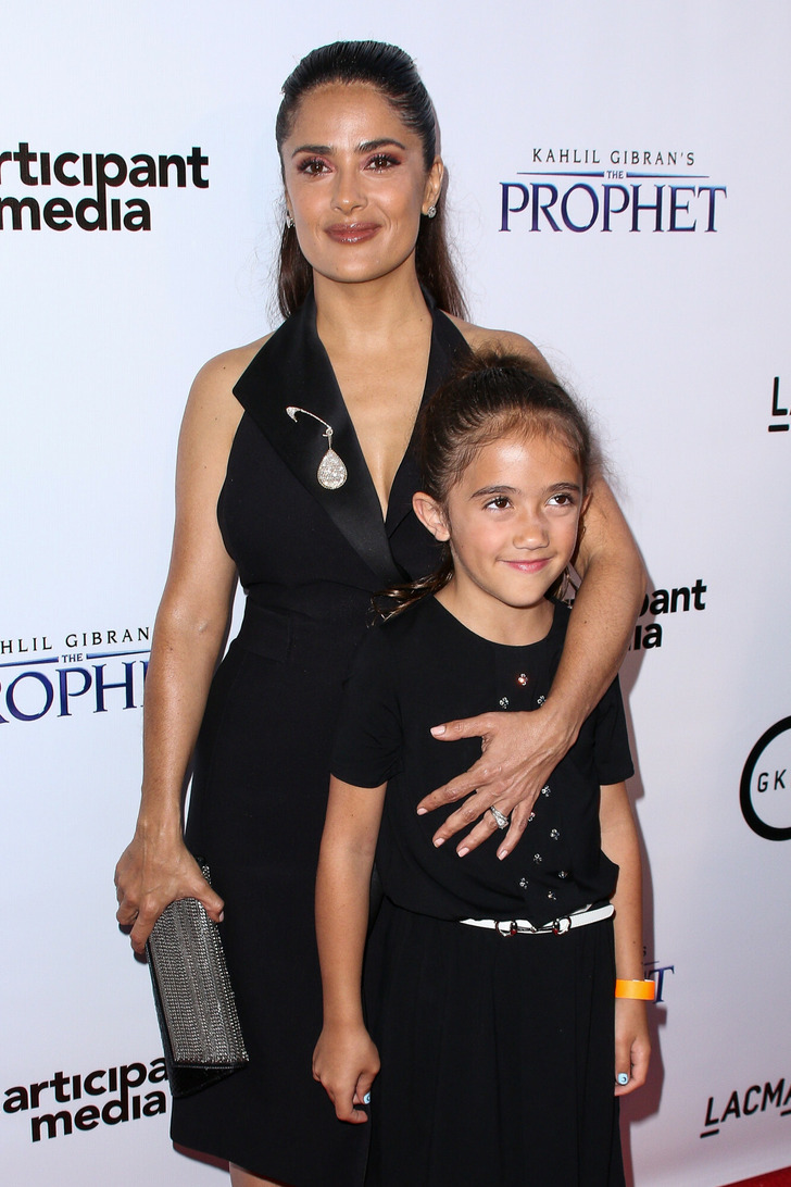 Salma Hayek s Daughter Grew Up And People Can t Stop To Notice One Detail