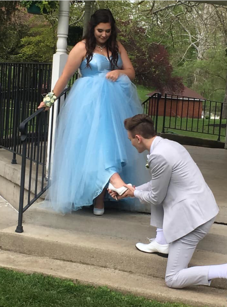 High School Student Showed True Friendship and Sewed a Dream Dress for ...